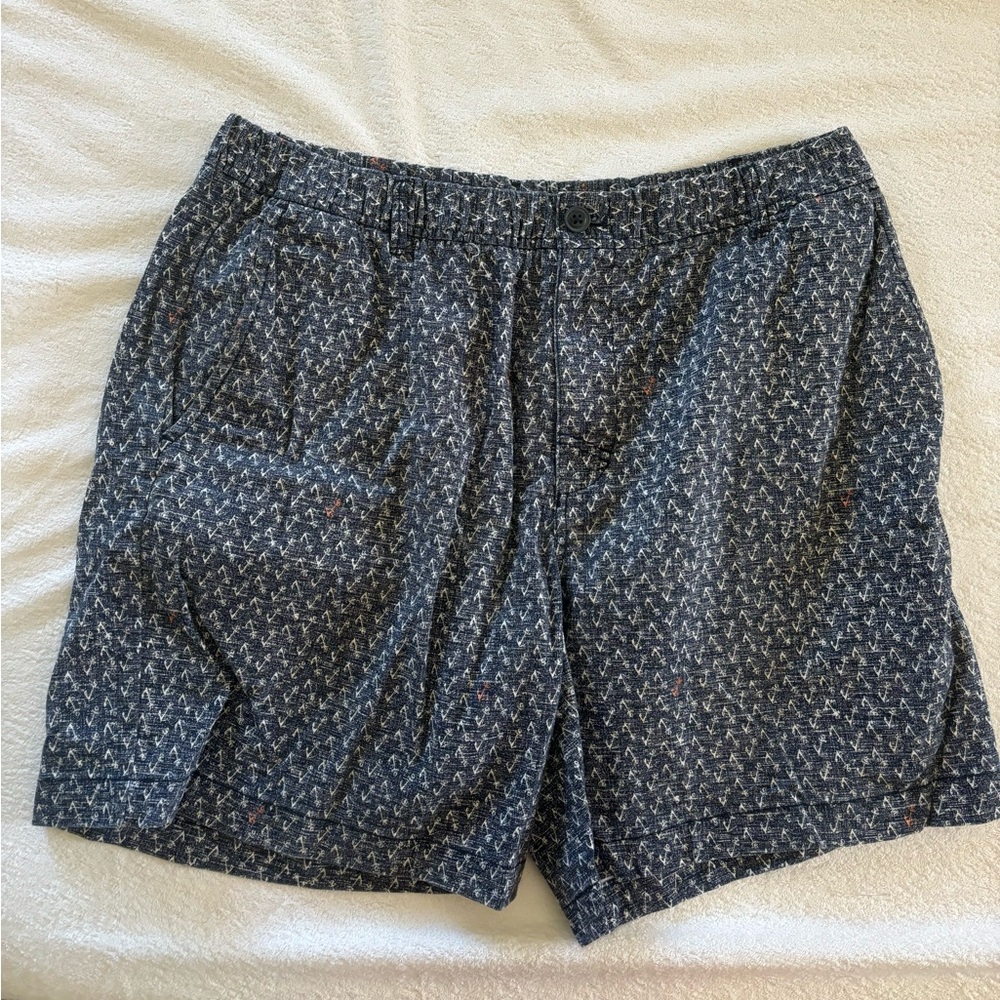 Men’s Anchor IZOD Shorts Size Large